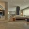 Hotel de Blanke Top