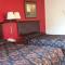 Hallmark Motel