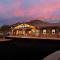 Days Inn by Wyndham Lebec - Grapevine