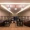 Napa Hostel Samrong Station - 北榄
