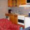 Foto: Two-Bedroom Holiday home in Bøstad 1/22