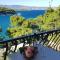 Apartments and Room Caric