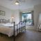 The Birch House - Silver Birches Luxury Accommodation Bright - Bright