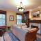 TOWNHOUSE 222