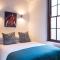 Central CAPE TOWN, Stylish home, with PRIVATE COURTYARD