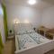 Hullam Rooms Siofok