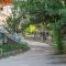 Camping Linaraki Apartments & Bungalows