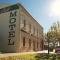 Elm Court Motel