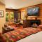 Rustic Inn Creekside