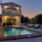 Pax Houses