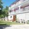 Apartment Smolici 17688a