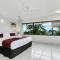 Roydon Beachfront Apartments