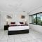 Foto: Roydon Beachfront Apartments 23/51