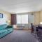 Travelodge by Wyndham Suites Virginia Beach Oceanfront - Virginia Beach