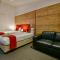 Crossroads Ecomotel
