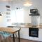 Superbe Maison 4 personnes entre le port et le centre, COUR PRIVATIVE, WiFi & Netflix gratuits