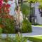 Bitez Garden Life
