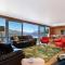 Foto: Luxe Home on the Hill 1/23