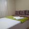 Hostel Dina & Suítes