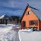 Foto: Orange House in nature