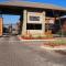 OR Tambo Self Catering Apartments, The Willows