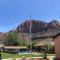 Bumbleberry Inn