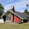 Foto: Two-Bedroom Holiday home in Oksbøl 4