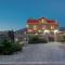 Villa Old Castle Apartments