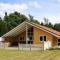 Foto: Three-Bedroom Holiday home in Ansager 9