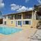 Comfortable villa with private pool - 维多邦