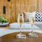 Onar Hotel & Suites