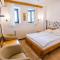 Tonis Guest House