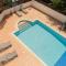Golden Bay Deluxe Holiday Apartment