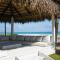 Foto: Beautiful villa on the beach with meals included. 40/44