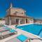 Casa Tea with Private Pool - Pula