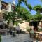 Iliovolo Guesthouse