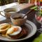 Atelier Bees Knees Bed & Breakfast