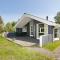 Foto: Three-Bedroom Holiday home in Gilleleje 3 17/21