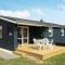 Foto: Two-Bedroom Holiday home in Strandby 2