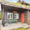 Foto: Three-Bedroom Holiday home in Hovden 1
