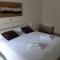 Rooms and Apartments V&M
