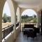 Coral Bay Sea Breeze Apartments - 3 Bedroom Apartment