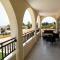 Coral Bay Sea Breeze Apartments - 3 Bedroom Apartment