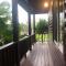 Yiyue Guanhe Homestay 倚月觀荷民宿