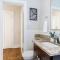 Lively 2BR Apt in Lincoln Square - Eastwood 1 - شيكاغو