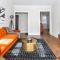 Lively 2BR Apt in Lincoln Square - Eastwood 1 - شيكاغو