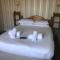 Penny Farthing Hotel & Cottages