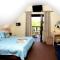 WarmKaros Bed & Breakfast - East London