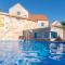 Luxury house David with heated pool, jacuzzi and sauna - Nerežišća