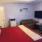 Niagara Inn & Suites
